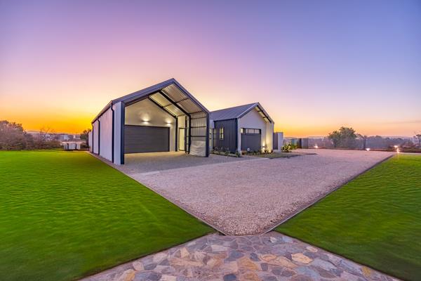 491 m² Land