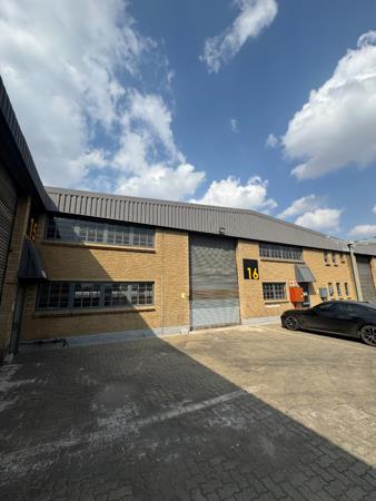 1 238  m² Commercial space