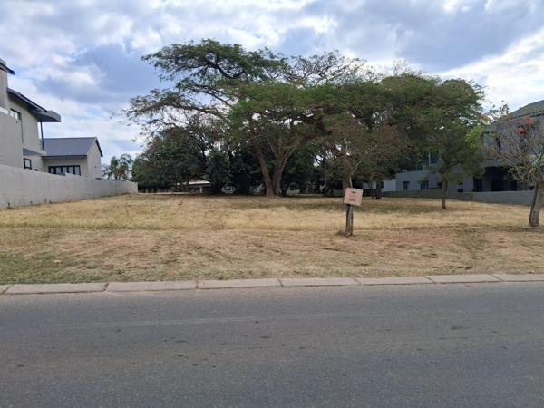 1 277 m² Land