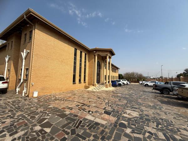 5 074  m² Industrial space