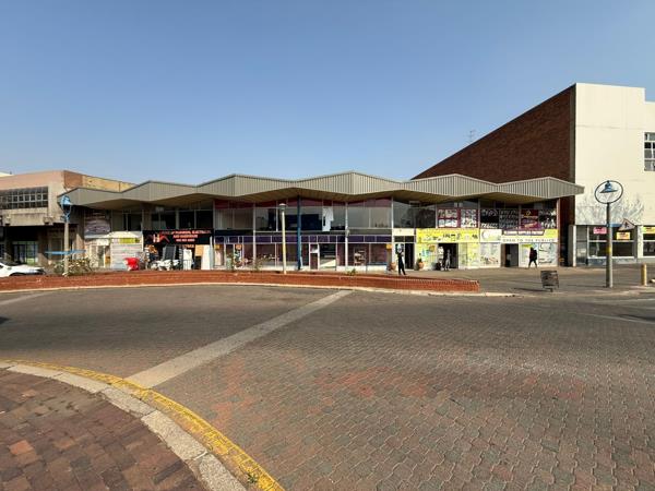 1 721  m² Commercial space