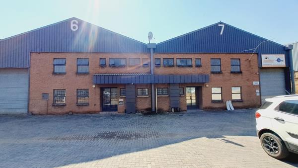 330  m² Industrial space