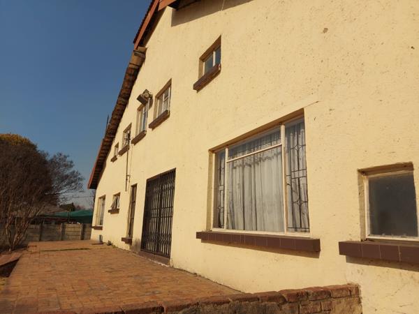 8 Bedroom House