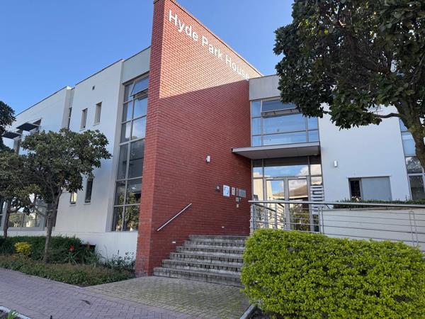 240  m² Commercial space