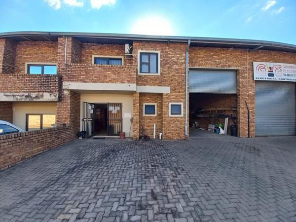 274  m² Commercial space