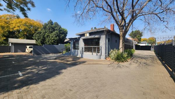 460  m² Commercial space