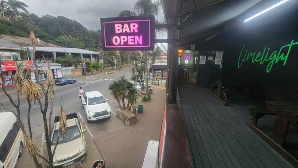 280  m² Commercial space