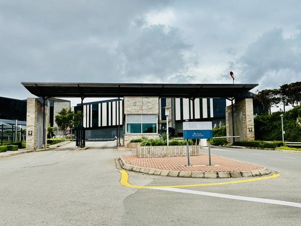 2 612  m² Commercial space