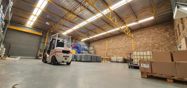 762  m² Industrial space