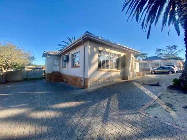 209  m² Commercial space