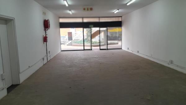 117  m² Retail Space