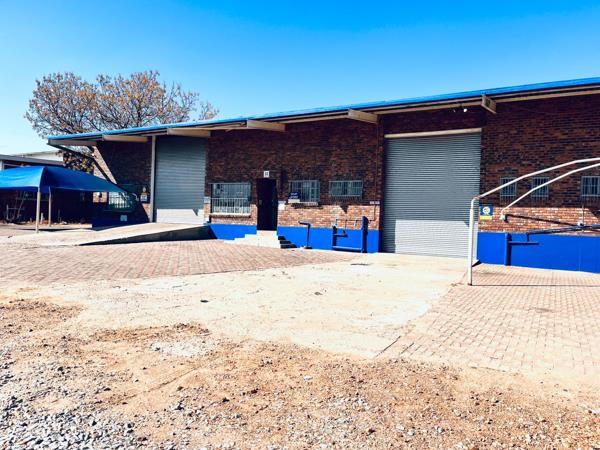 1 398  m² Commercial space