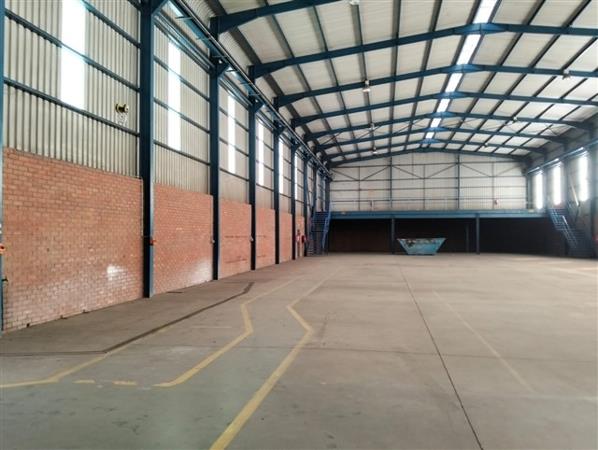 1 500  m² Industrial space