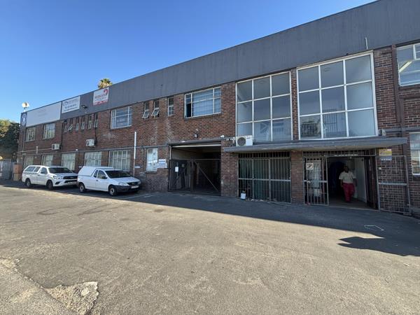 1 181  m² Industrial space