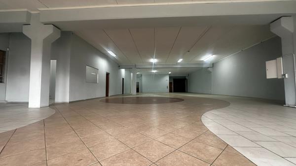 283  m² Commercial space