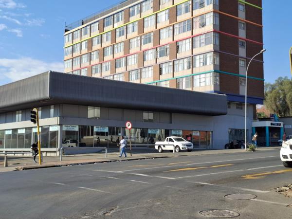 3 027  m² Commercial space