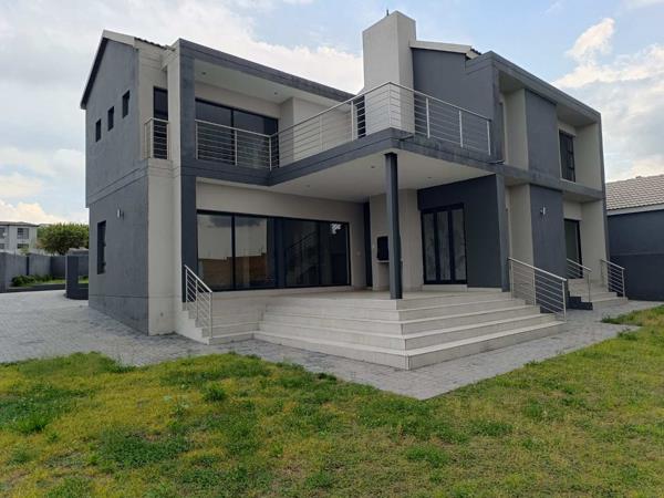 5 Bedroom House