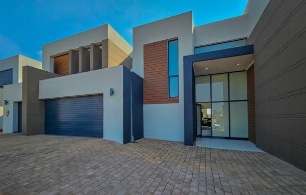 5 Bedroom House