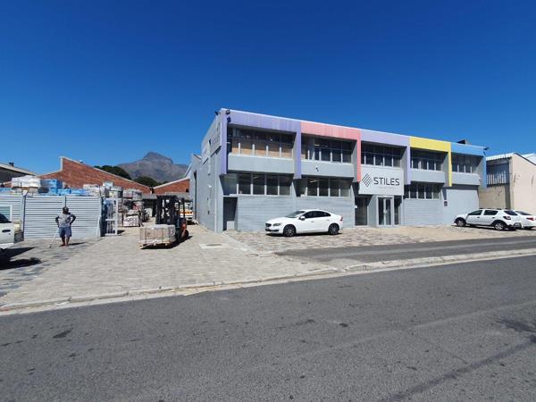 1 495  m² Industrial space