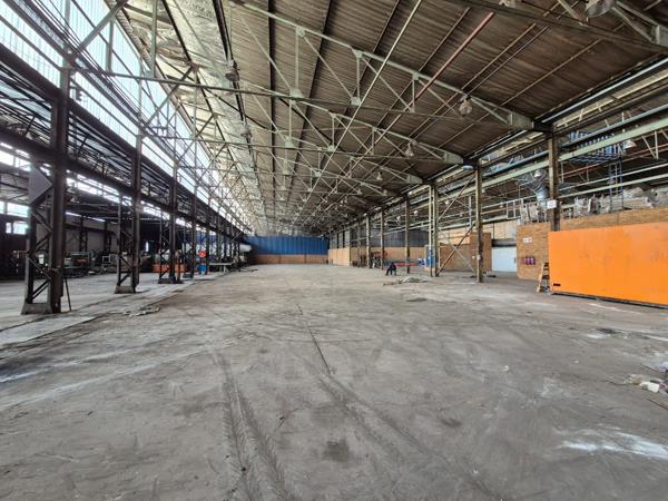7 295  m² Industrial space