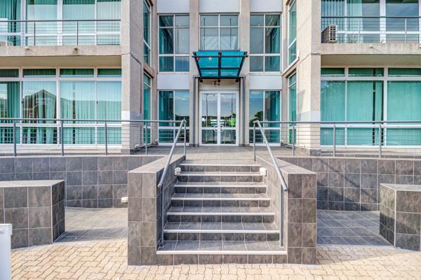 380  m² Office Space