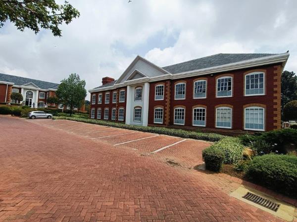 202  m² Commercial space