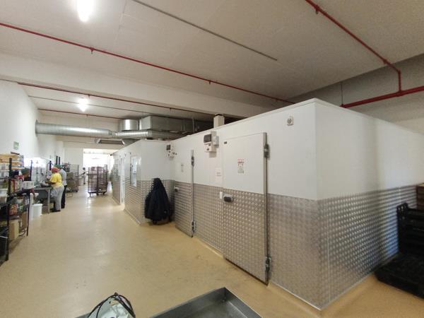 490  m² Industrial space