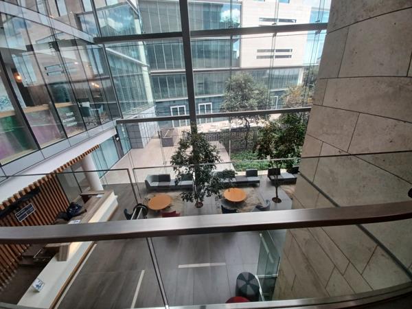 893 m² Office Space