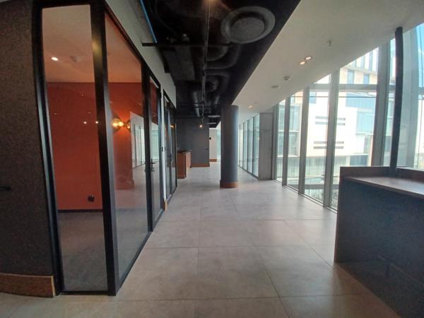 1 154 m² Office Space