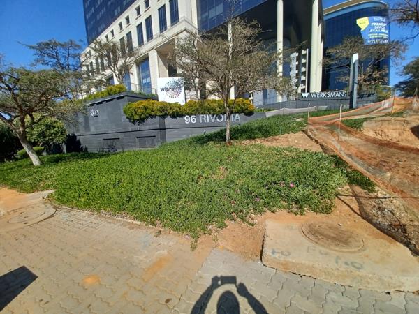 1 827  m² Commercial space