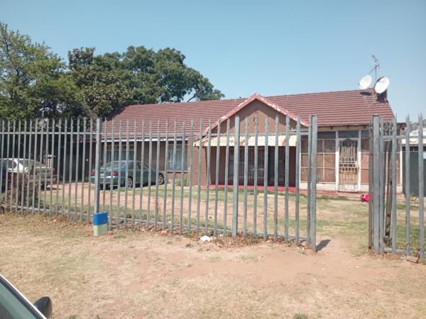 29 Bedroom House