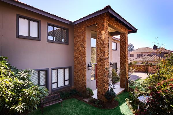 6 Bedroom House