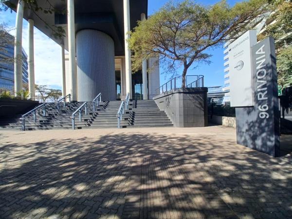 1 236  m² Commercial space