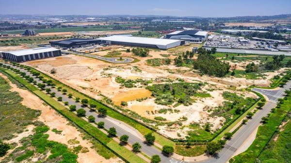 1 900  m² Industrial space