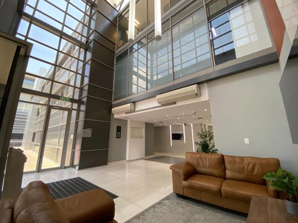 422  m² Office Space