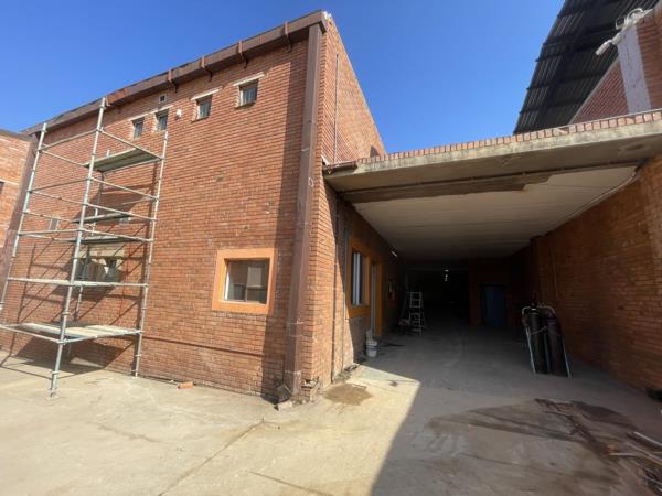 570  m² Industrial space