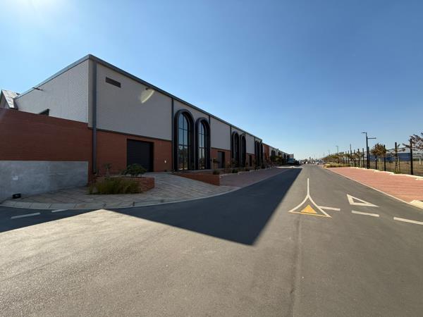 154  m² Commercial space