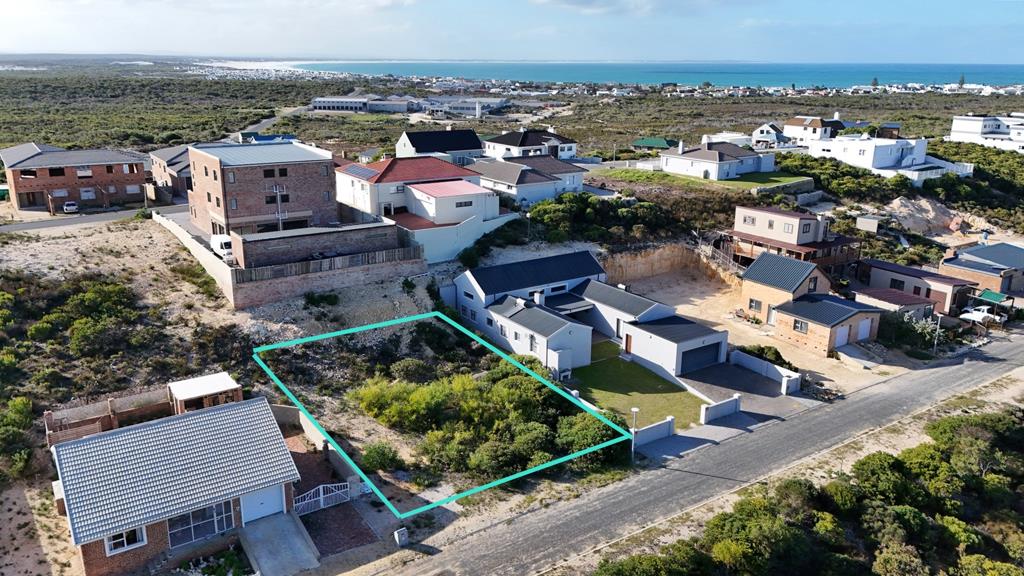 640 m² Land