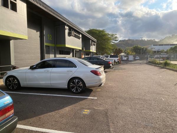 385  m² Industrial space