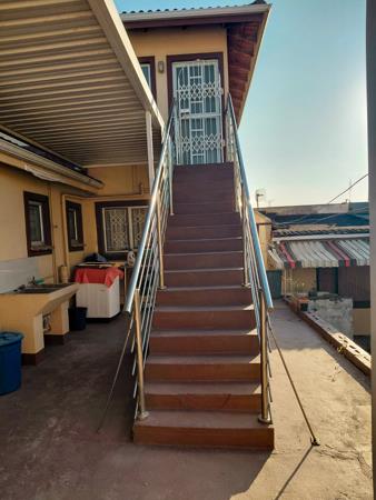 63  m² Commercial space