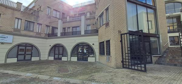 118  m² Retail Space