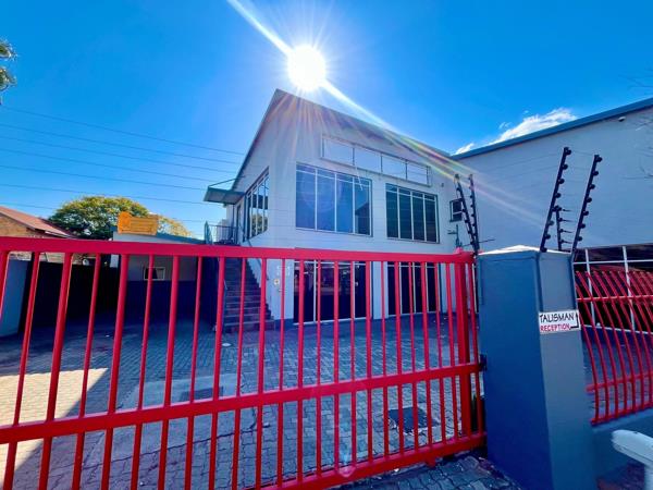 424  m² Commercial space