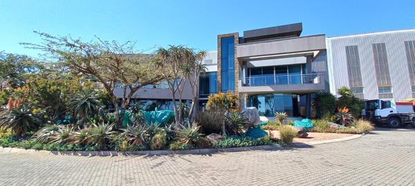 2 500  m² Industrial space