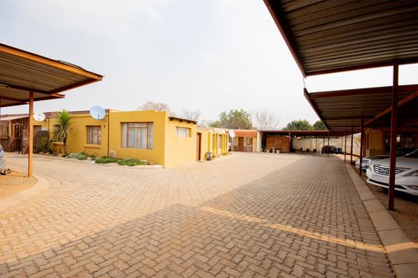 1 000  m² Commercial space