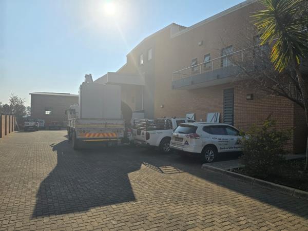 1 000  m² Industrial space