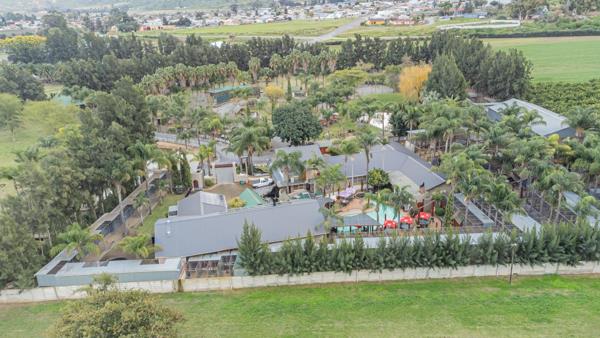 1 400 m² Commercial space