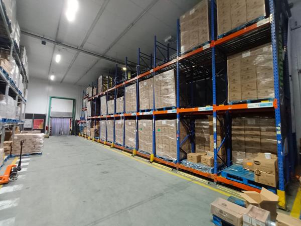 4 200  m² Industrial space