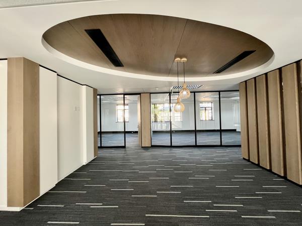 744 m² Office Space