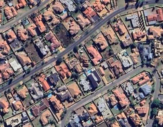 800 m² Land