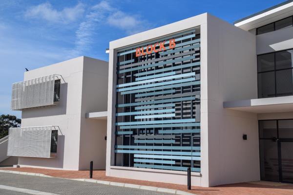 112  m² Office Space